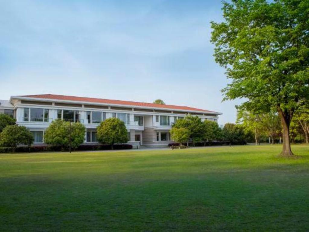 Suzhou Jinji Lake Grand Hotel Exterior photo