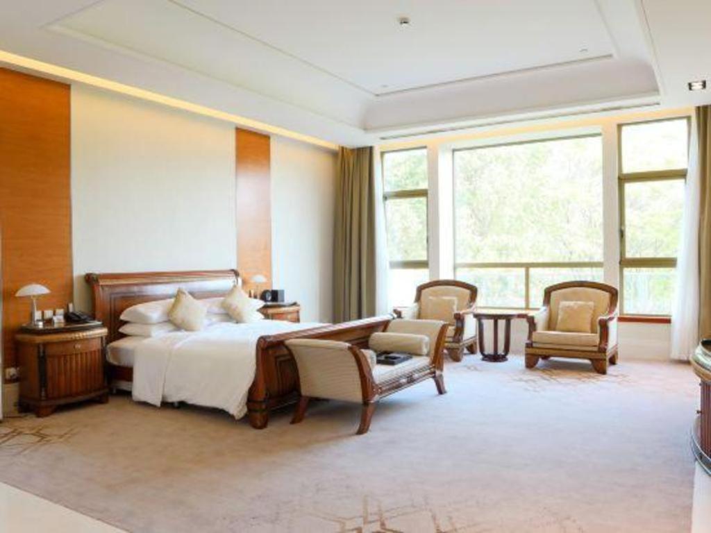 Suzhou Jinji Lake Grand Hotel Exterior photo