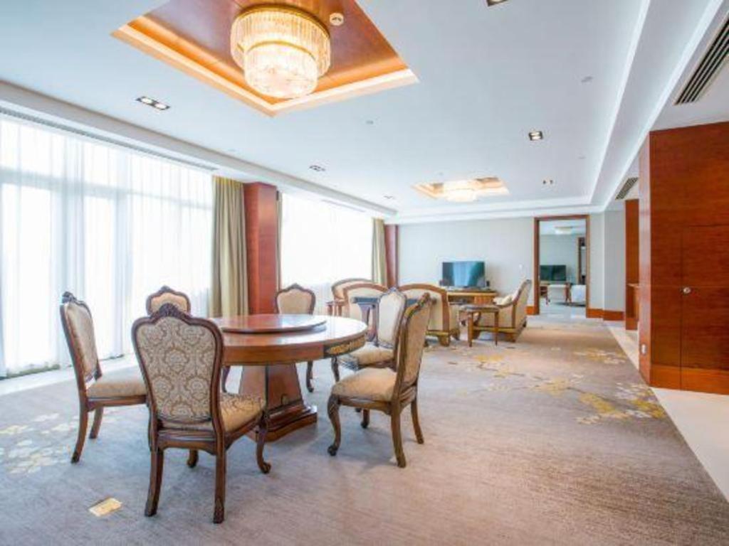 Suzhou Jinji Lake Grand Hotel Exterior photo