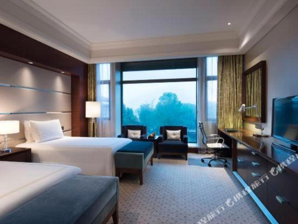Suzhou Jinji Lake Grand Hotel Exterior photo