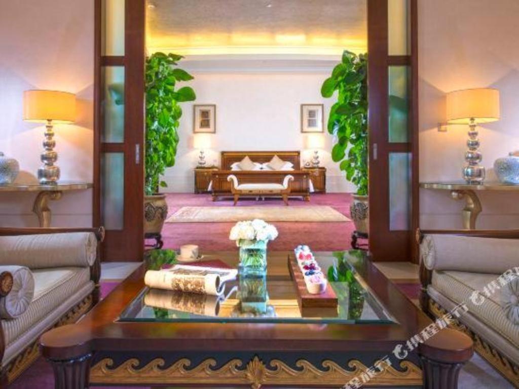 Suzhou Jinji Lake Grand Hotel Exterior photo
